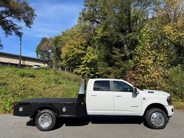 2026 Ram 4500 & 5500 - Image 6 of 21