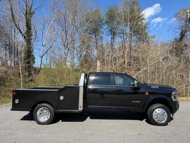 2026 Ram 4500 & 5500 - Image 6 of 21