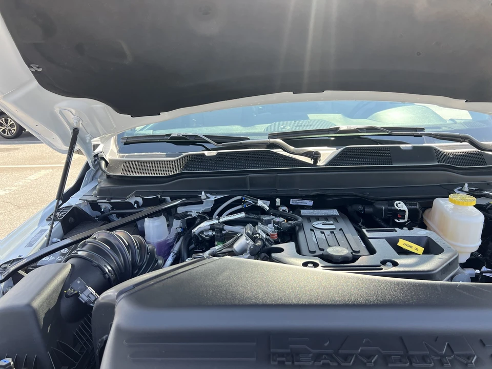 2026 Ram 4500 & 5500 - Image 23 of 25