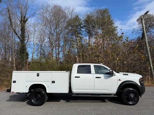 2026 Ram 4500 & 5500 - Image 6 of 21