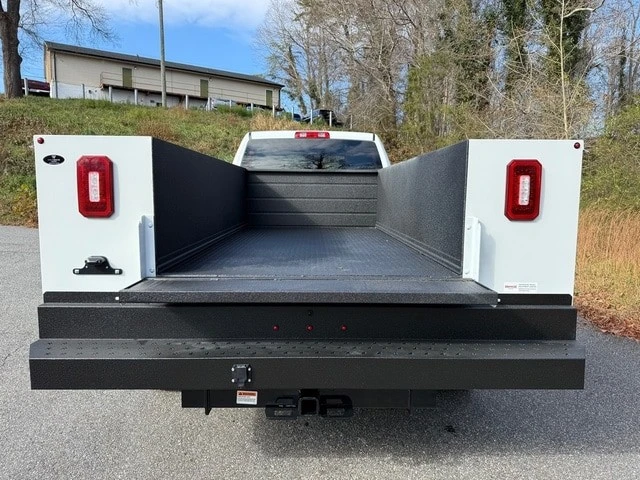 2026 Ram 4500 & 5500 - Image 10 of 21