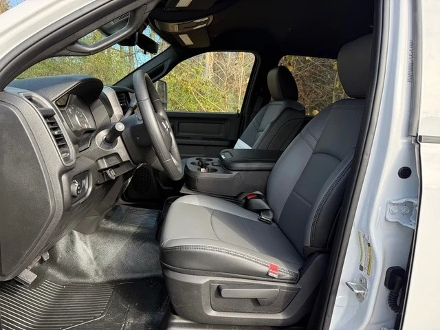 2026 Ram 4500 & 5500 - Image 16 of 21
