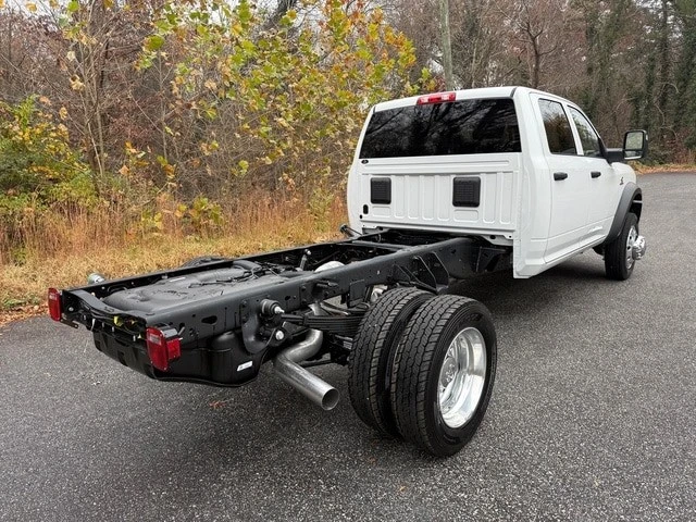 2026 Ram 4500 & 5500 - Image 7 of 21