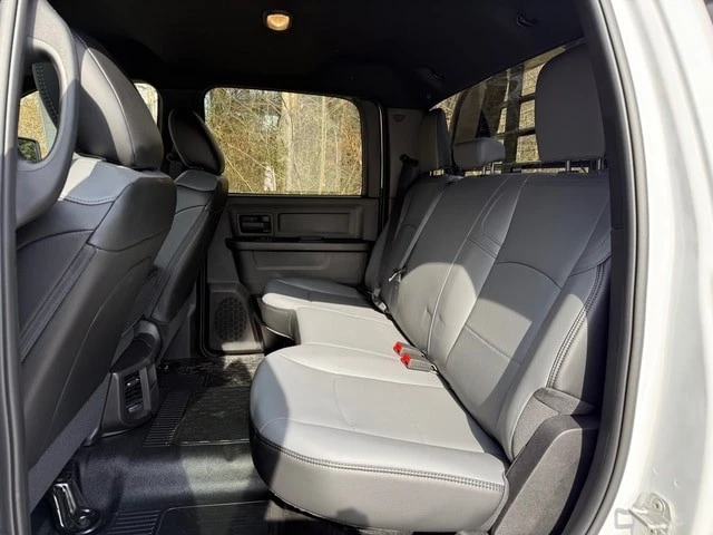 2026 Ram 4500 & 5500 - Image 16 of 21