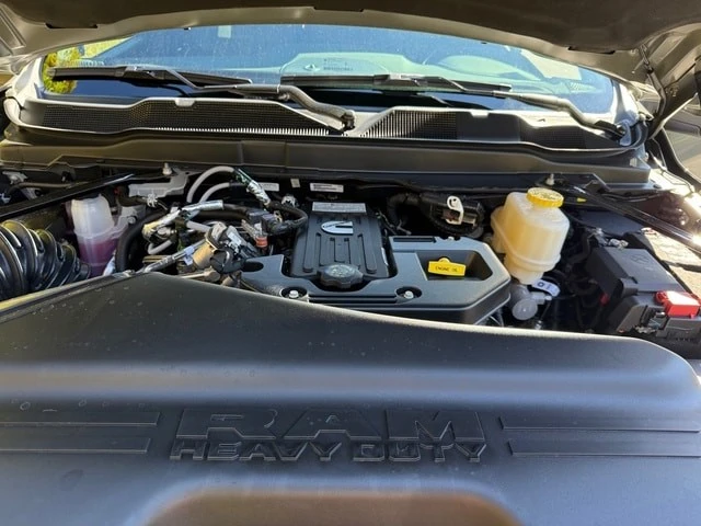 2026 Ram 4500 & 5500 - Image 10 of 21