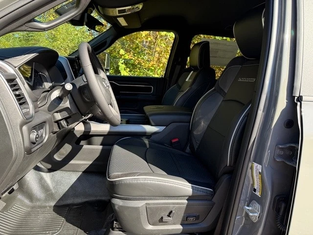 2026 Ram 4500 & 5500 - Image 11 of 21