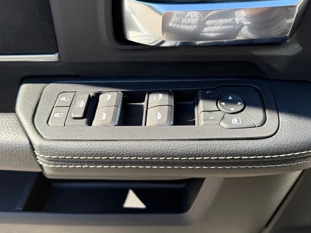 2026 Ram 4500 & 5500 - Image 13 of 21