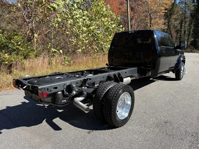 2026 Ram 4500 & 5500 - Image 7 of 21