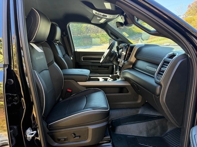 2026 Ram 4500 & 5500 - Image 20 of 21