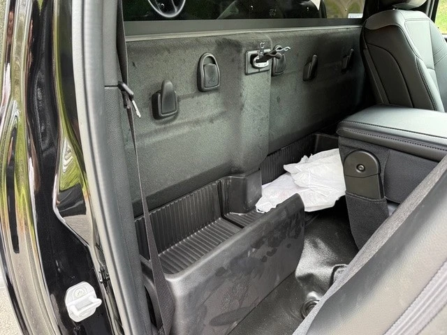 2026 Ram 4500 & 5500 - Image 17 of 21