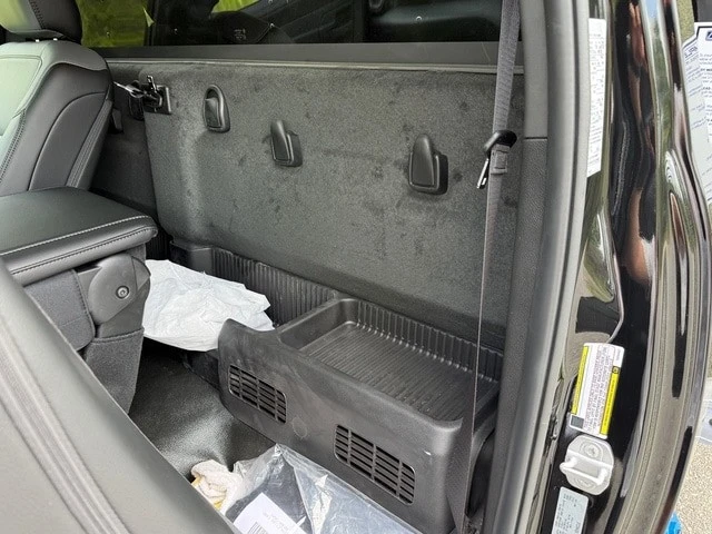 2026 Ram 4500 & 5500 - Image 15 of 21