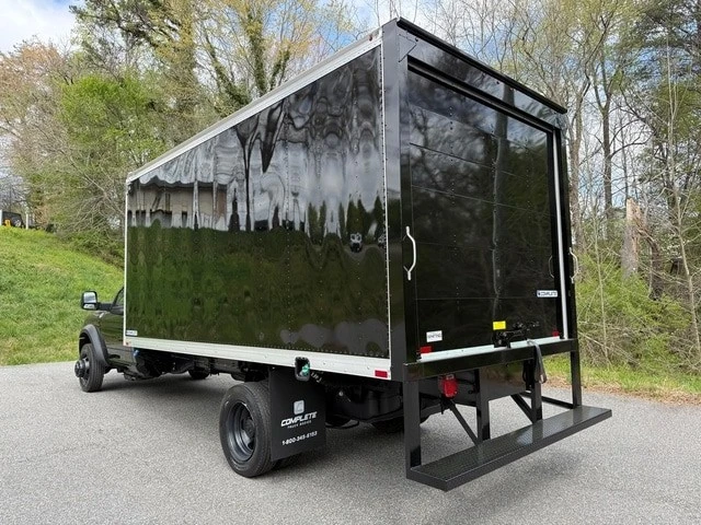 2026 Ram 4500 & 5500 - Image 11 of 21