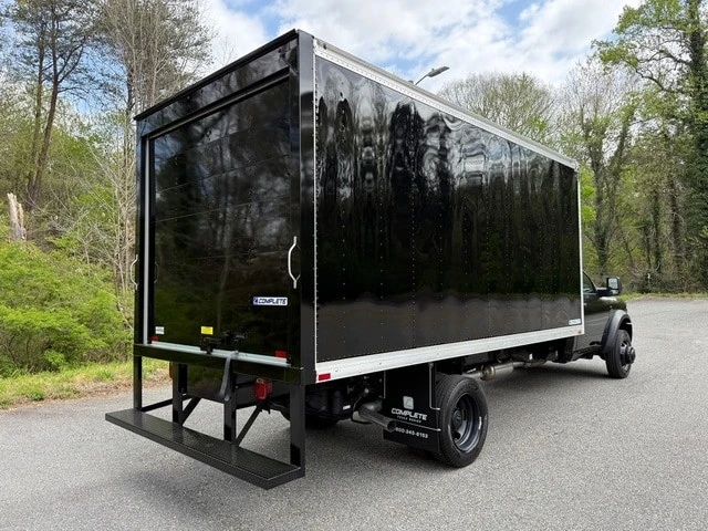 2026 Ram 4500 & 5500 - Image 7 of 21