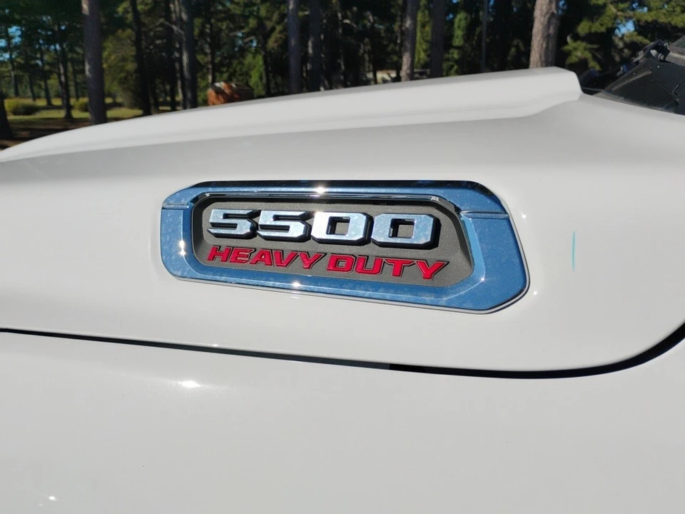 2026 Ram 4500 & 5500 - Image 11 of 12
