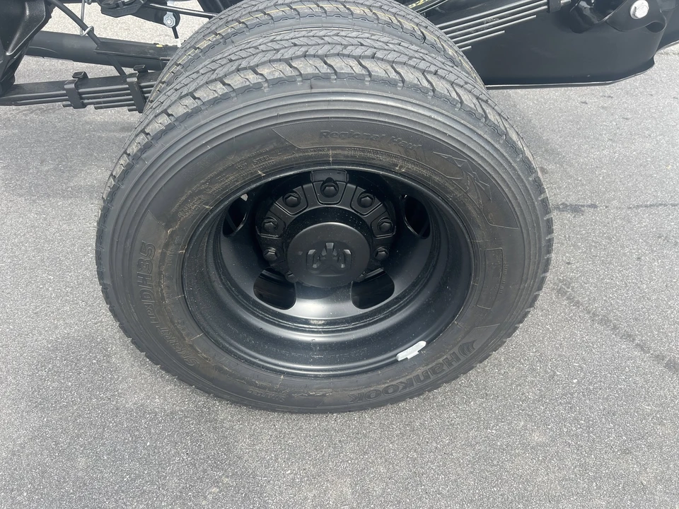 2026 Ram 4500 & 5500 - Image 10 of 21