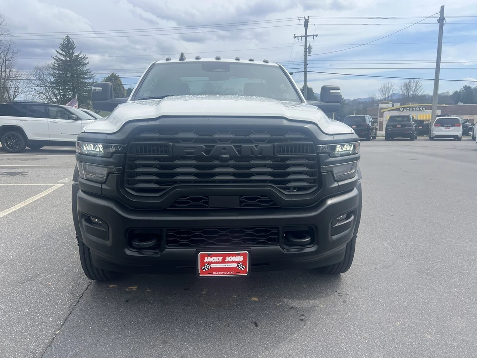 2026 Ram 4500 & 5500 - Image 5 of 21