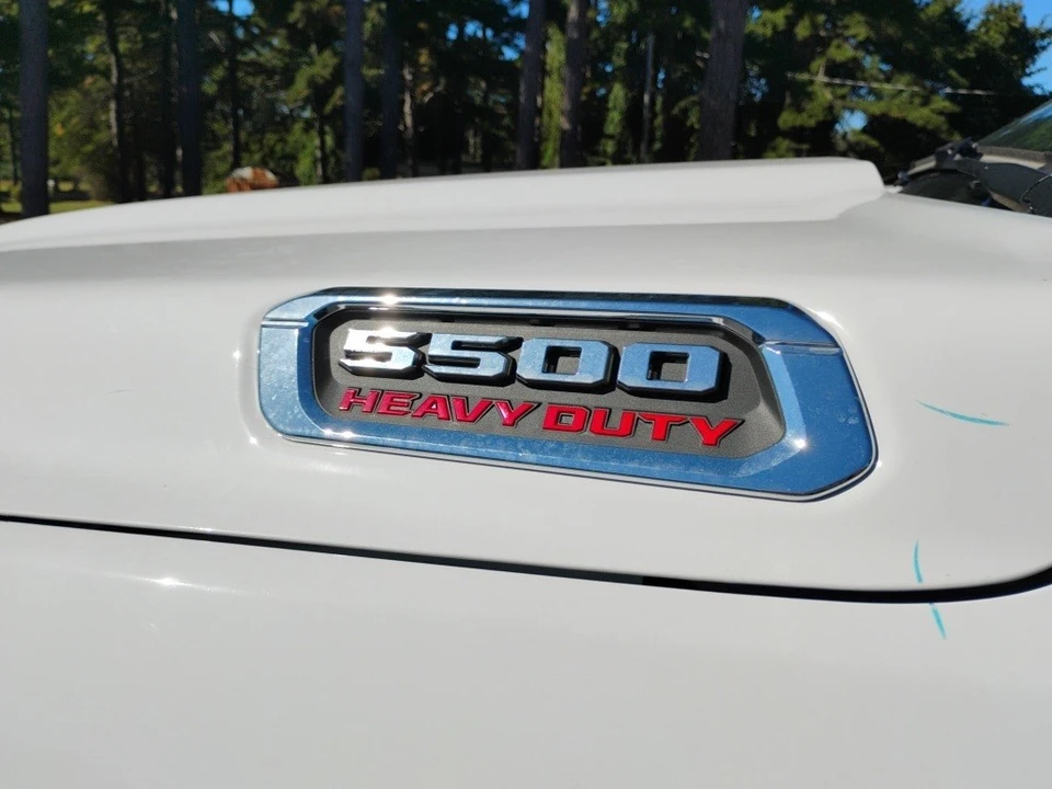 2026 Ram 4500 & 5500 - Image 11 of 12