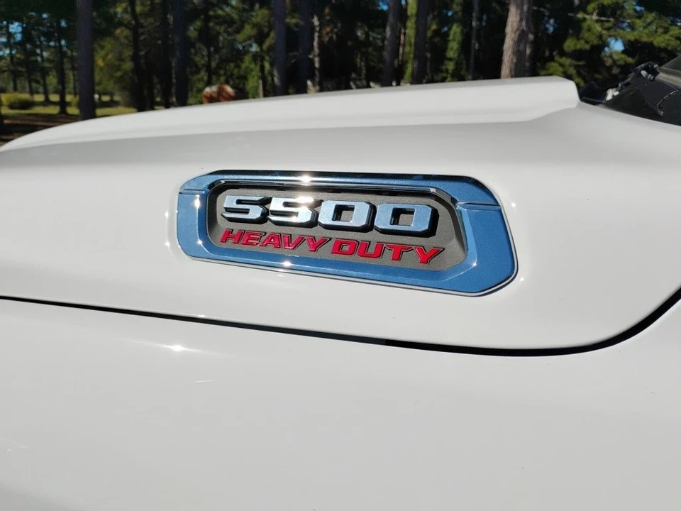 2026 Ram 4500 & 5500 - Image 11 of 12