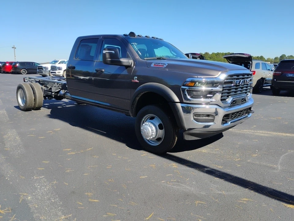 2026 Ram 4500 & 5500 - Image 3 of 12