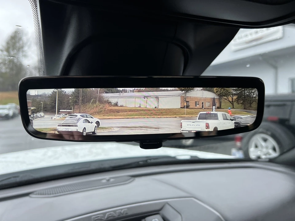 2026 Ram 4500 & 5500 - Image 29 of 31