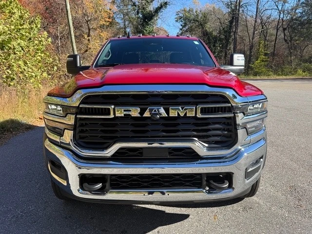 2026 Ram 4500 & 5500 - Image 4 of 21