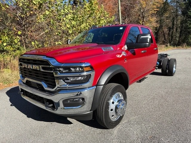 2026 Ram 4500 & 5500 - Image 3 of 21