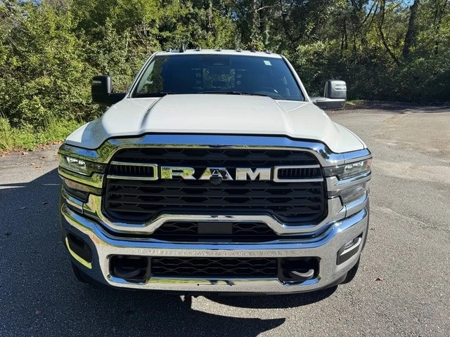 2026 Ram 4500 & 5500 - Image 3 of 21