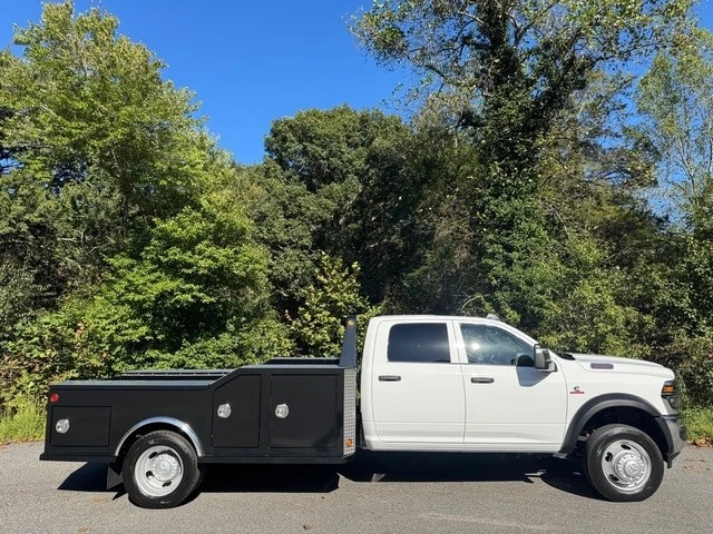 2026 Ram 4500 & 5500 - Image 5 of 21