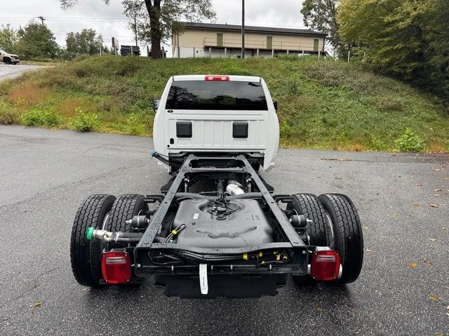 2026 Ram 4500 & 5500 - Image 8 of 21