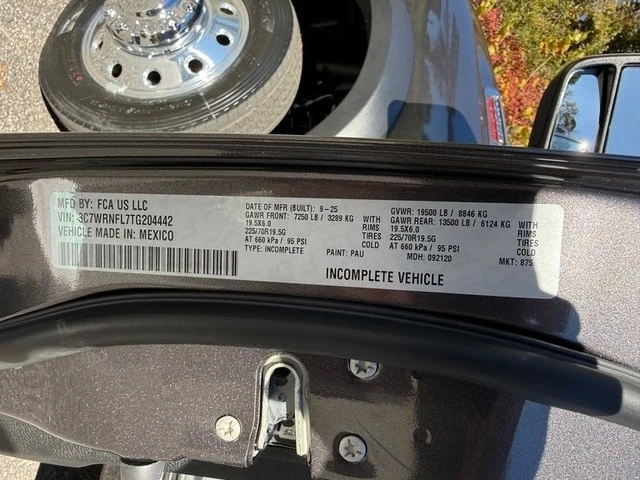 2026 Ram 4500 & 5500 - Image 21 of 21