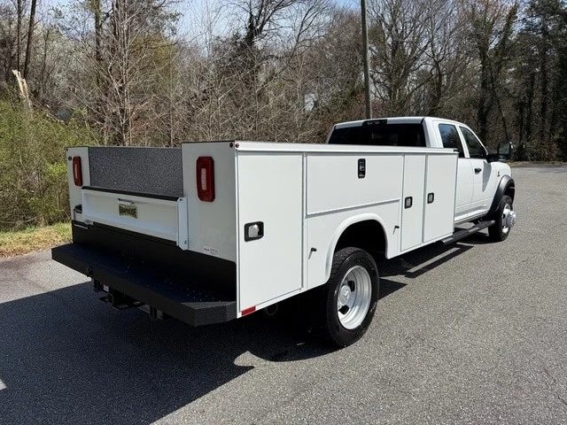 2026 Ram 4500 & 5500 - Image 8 of 21