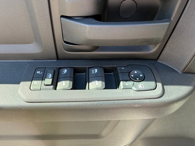 2026 Ram 4500 & 5500 - Image 16 of 21
