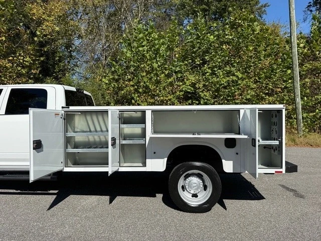 2026 Ram 4500 & 5500 - Image 12 of 21
