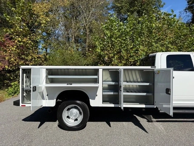 2026 Ram 4500 & 5500 - Image 7 of 21