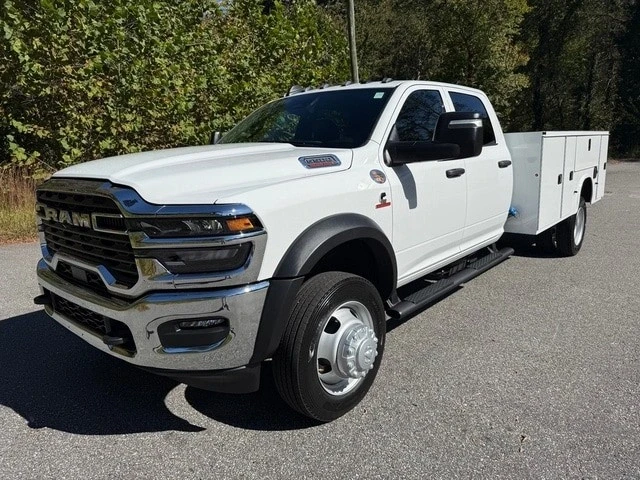 2026 Ram 4500 & 5500 - Image 3 of 21