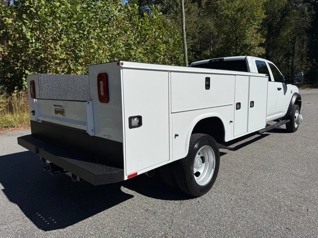 2026 Ram 4500 & 5500 - Image 8 of 21