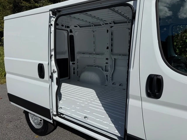 2026 Ram ProMaster - Image 8 of 21