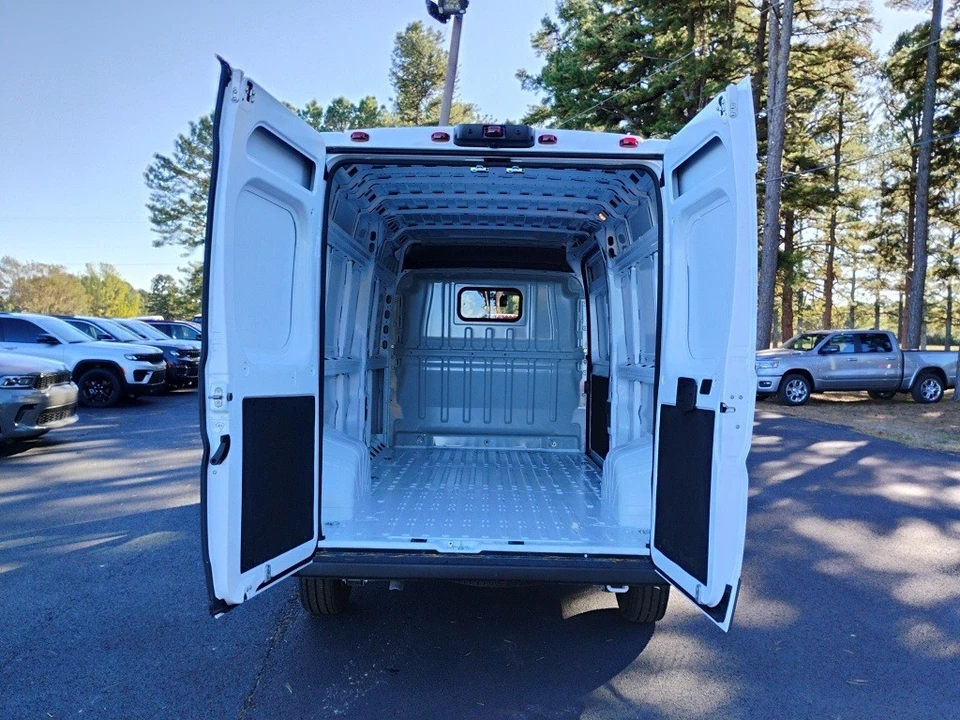 2026 Ram ProMaster - Image 11 of 12
