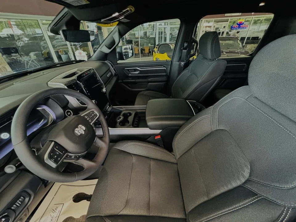 2026 Ram 1500 - Image 29 of 31