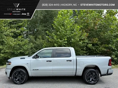 2026 Ram 1500 Big Horn Crew Hemi 4WD Night Edition