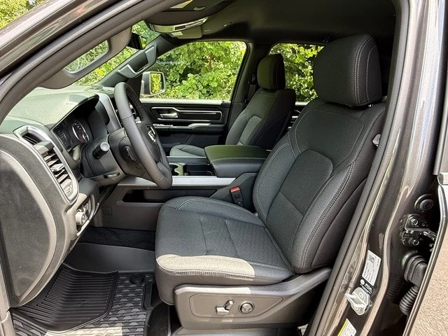 2026 Ram 1500 2nd Gen - Image 13 of 31
