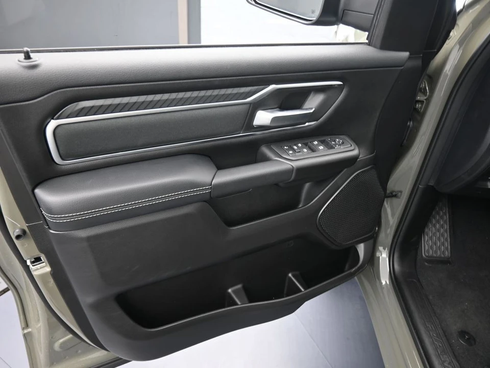 2026 Ram 1500 2nd Gen - Image 16 of 31