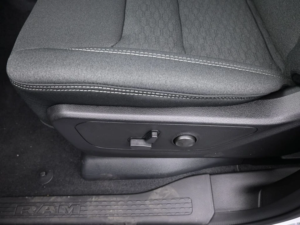 2026 Ram 1500 2nd Gen - Image 15 of 31