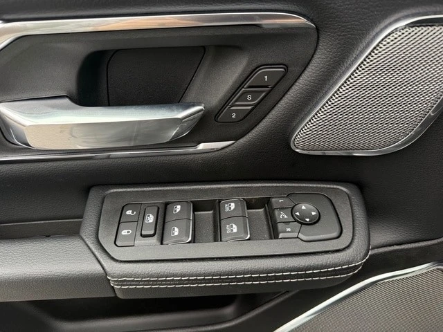 2026 Ram 1500 - Image 16 of 31