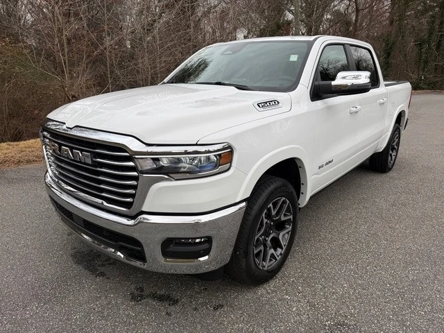 2026 Ram 1500 - Image 3 of 31