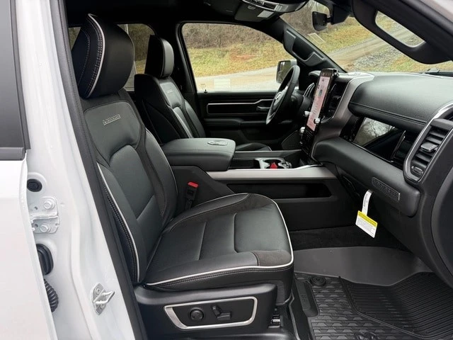 2026 Ram 1500 - Image 23 of 31