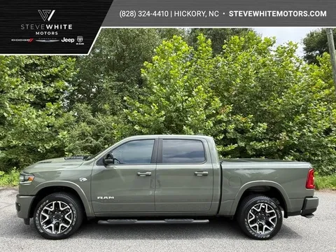 2026 Ram 1500 Laramie Crew Cab 4WD