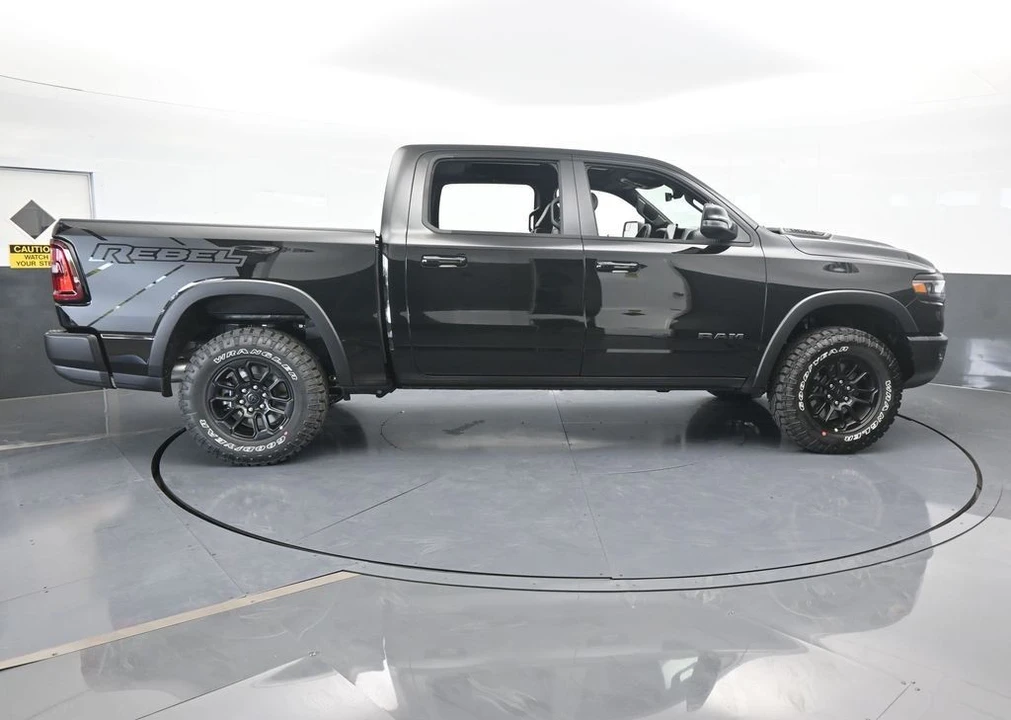 2026 Ram 1500 2nd Gen - Image 7 of 31