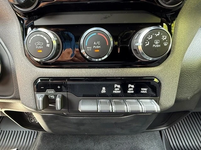 2026 Ram 1500 2nd Gen - Image 23 of 28
