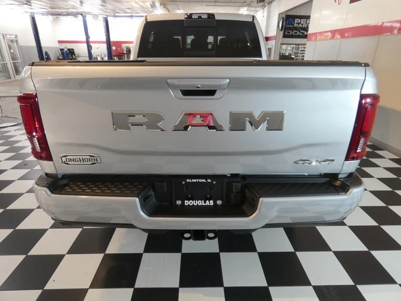 2026 Ram 2500 - Image 7 of 31